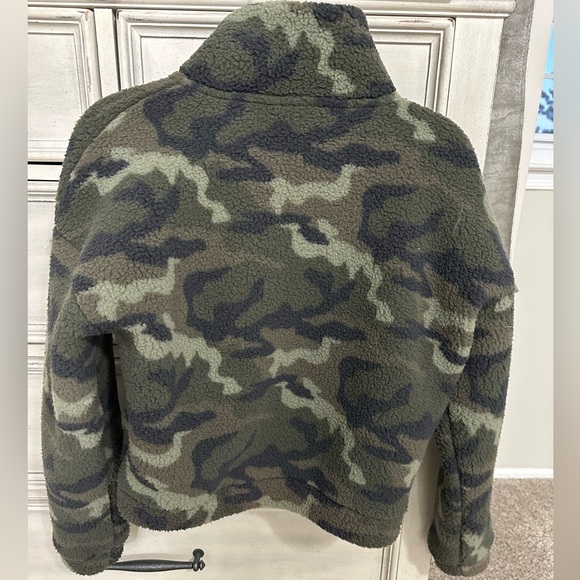 American Eagle Camo Sherpa - Picture 5 of 7